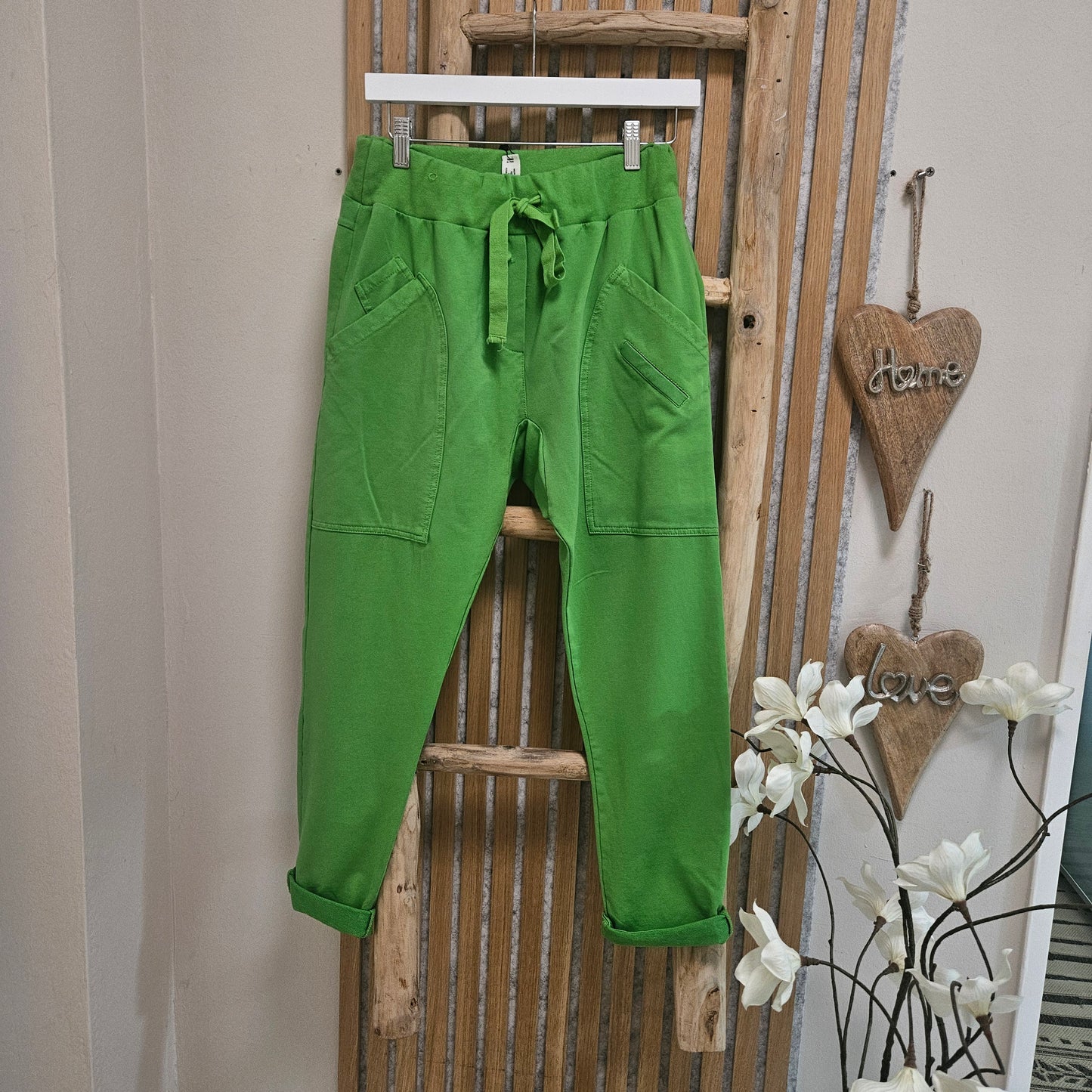 Joggpants mit tiefen Taschen "Mint "