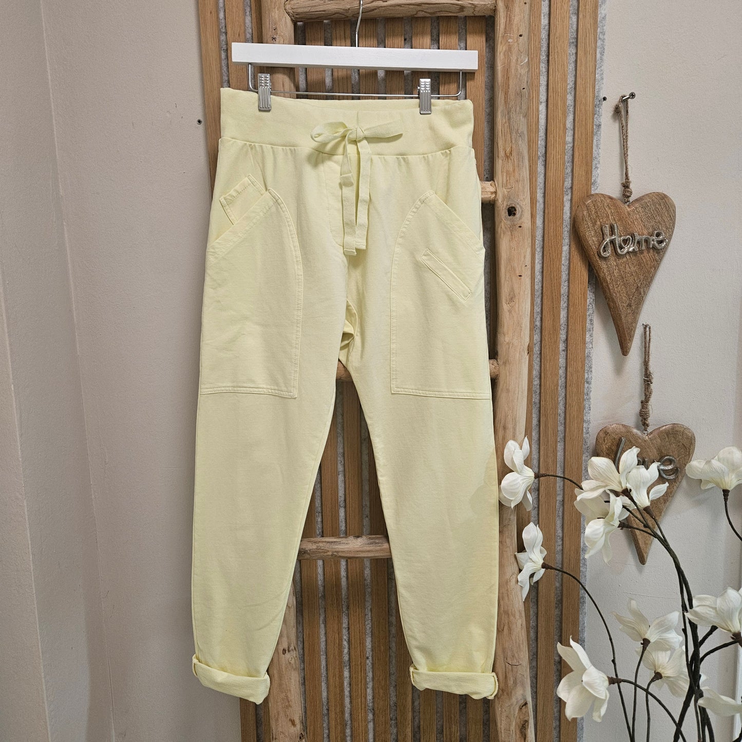 Joggpants mit tiefen Taschen "Pink"