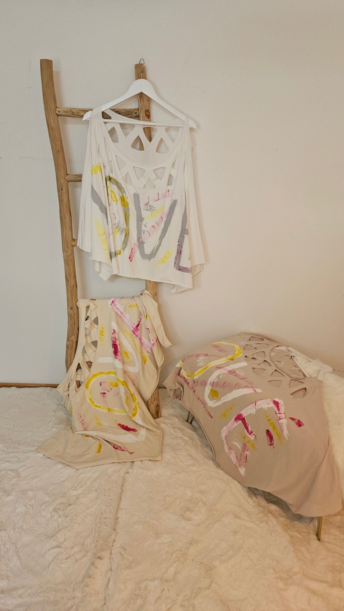 Cut-Out-Shirt Love - verschiedene Farben - Jana`s Trend and Style