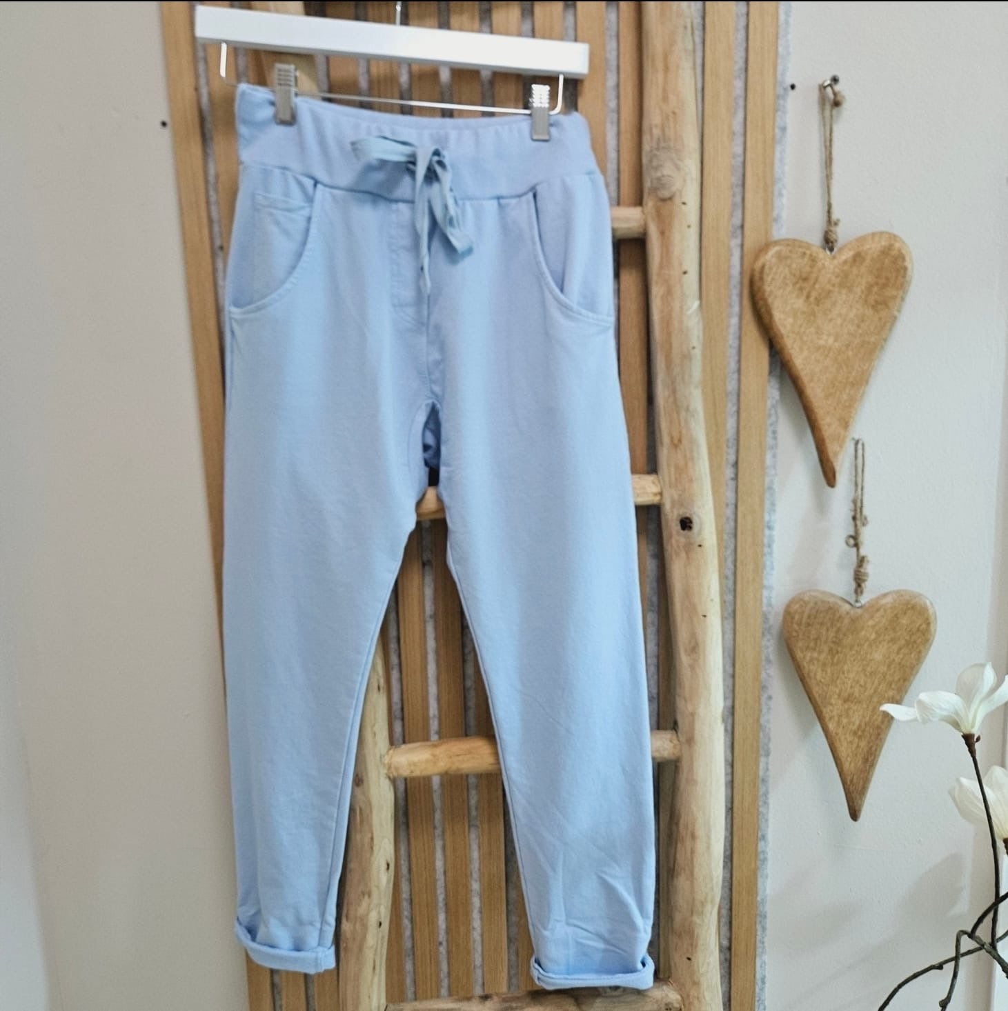 Joggpants mit Einstecktaschen "Hellblau" - Jana`s Trend and Style