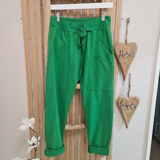 Joggpants mit tiefen Taschen - verschiedene Farbenin den Größen von XS- XXL auf Anfrage - Jana`s Trend and Style