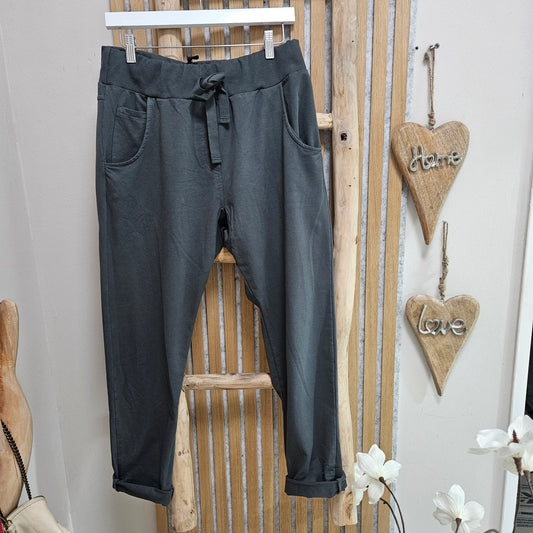 Joggpants mit Einstecktaschen-  "Anthrazit"- auch bei den Herren besonders beliebt